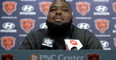 Bears say RG Nate Davis doubtful for Tampa Bay game, rule out nickel back Josh Blackwell